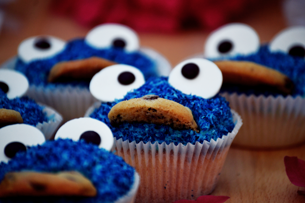 Wenn Krümelmonster Hochzeit feiern {Krümelmonster-Cupcakes} - Saras ...
