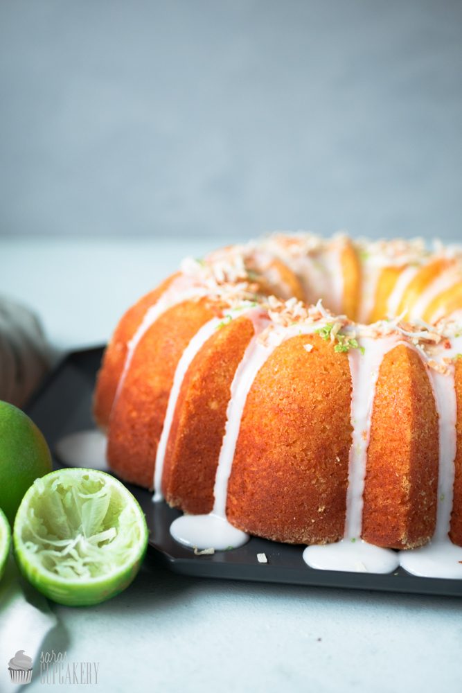 Rezept: Kokos-Limettenkuchen mit Cheesecake-Füllung - Saras Cupcakery