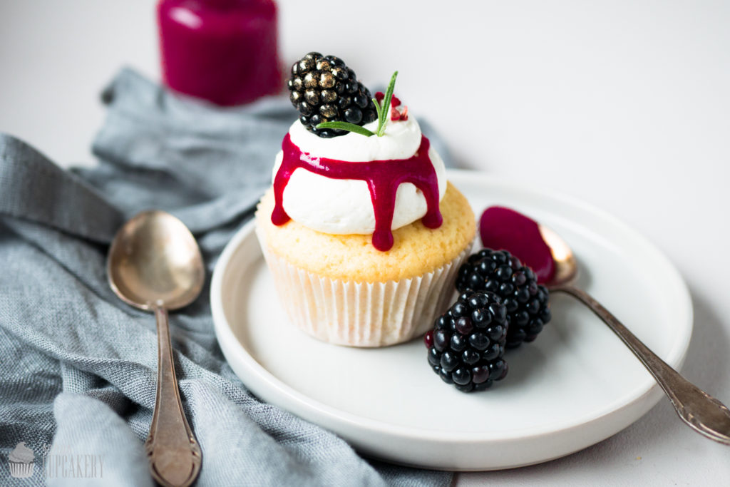 Brombeer-Zitronen Cupcakes