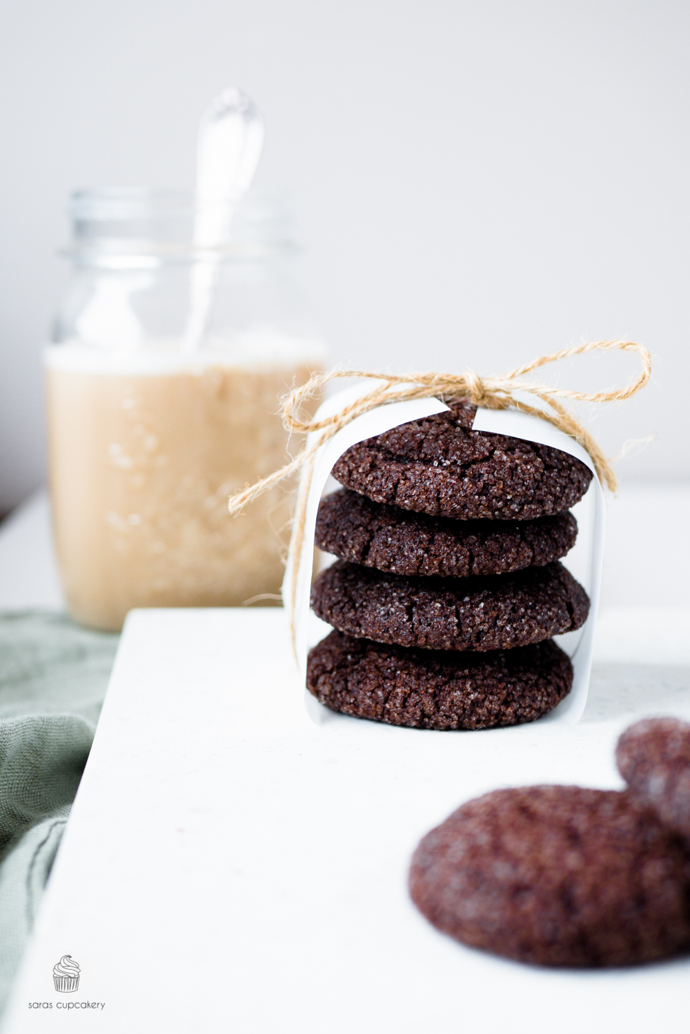 Rezept: Schokoladencookies mit Zuckerkruste - Saras Cupcakery