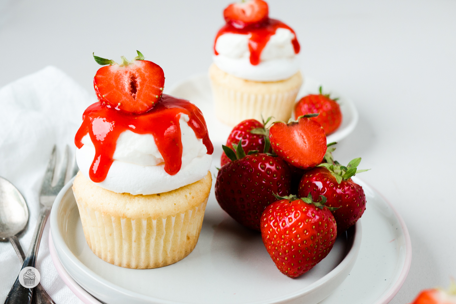 Erdbeer Pavlova Cupcakes