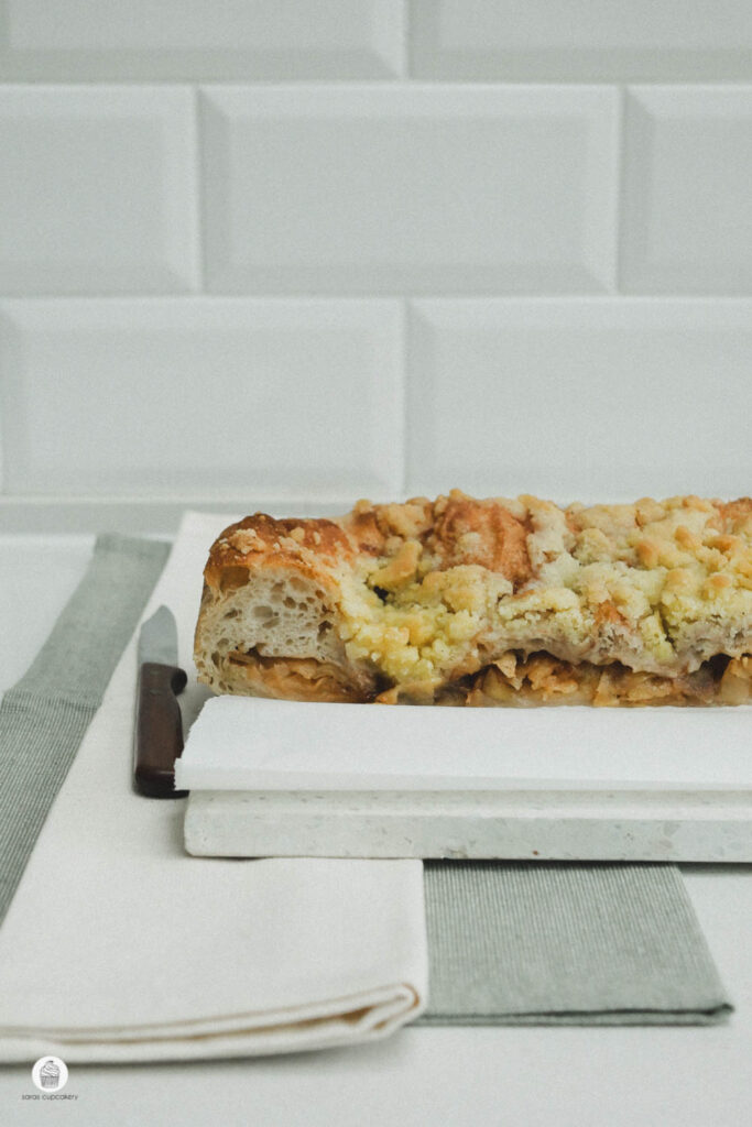 Apple Crumble Focaccia