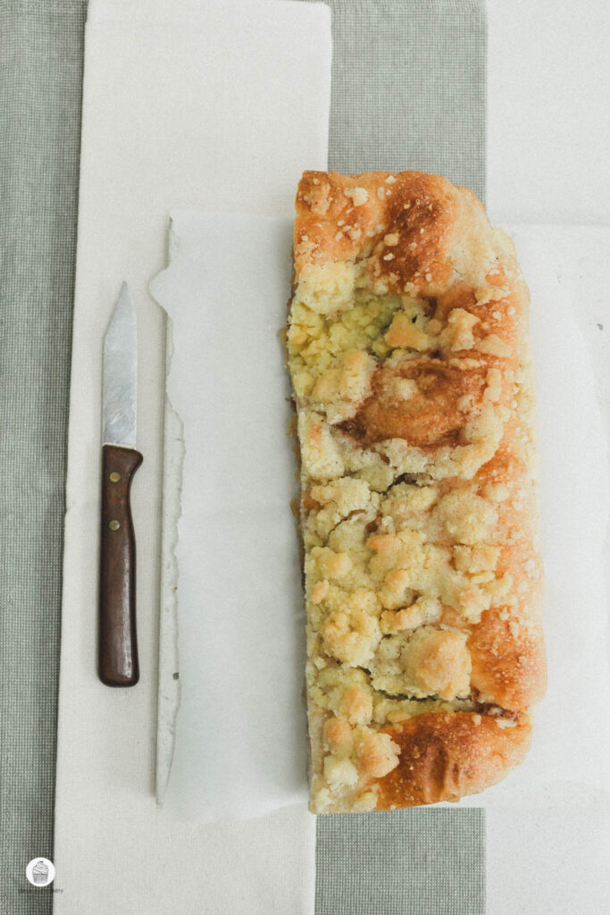 Apple Crumble Focaccia