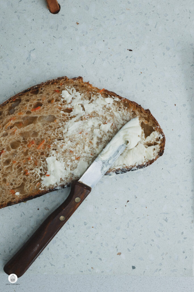 Karotten-Buttermilch Brot